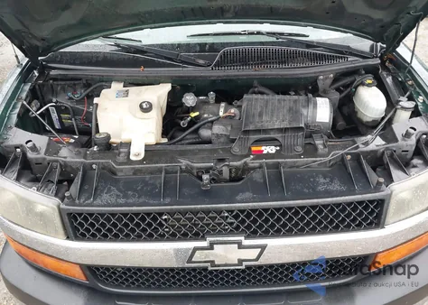 2004 Chevrolet Express G1500 z USA, uszkodzony, nr VIN 1GCFG15T541148028